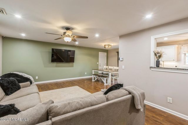 1624 10th Avenue, Toms River, NJ 08757