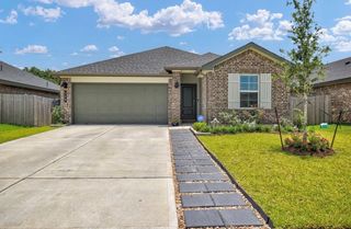 328 Amy Street, Angleton, TX 77515