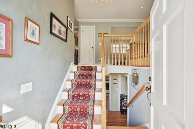 676 Rutgers Pl, Paramus Boro, NJ 07652