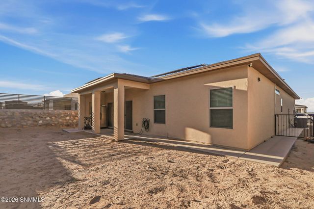 841 Magnolia Park Street, Sunland Park, NM 88008