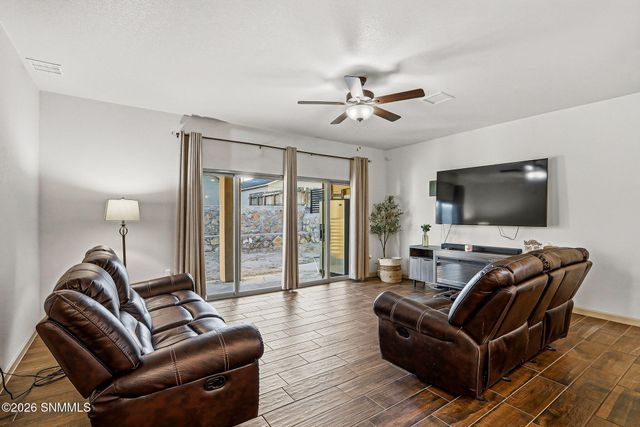 841 Magnolia Park Street, Sunland Park, NM 88008