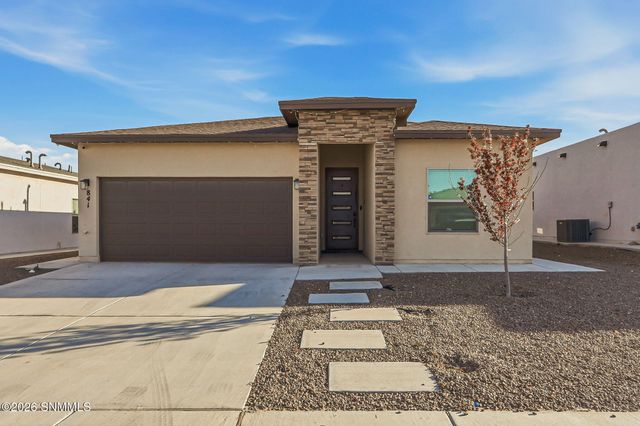 841 Magnolia Park Street, Sunland Park, NM 88008