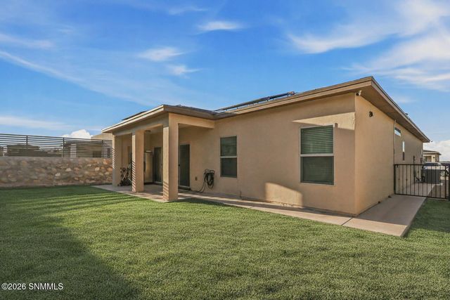 841 Magnolia Park Street, Sunland Park, NM 88008