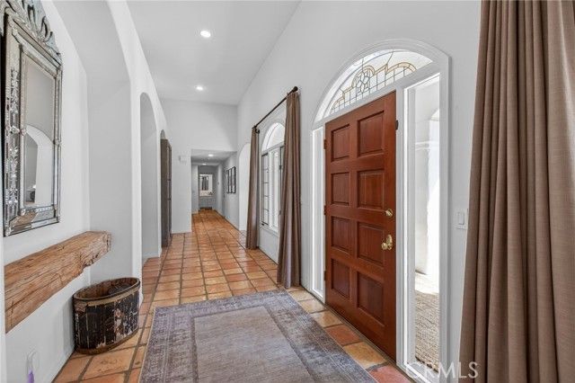 1353 Rimroad, Riverside, CA 92506