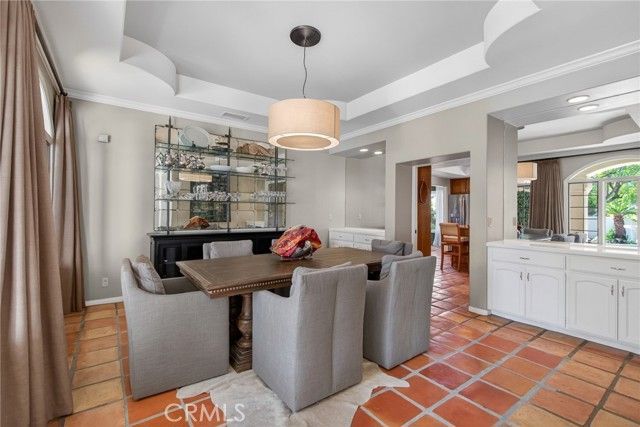 1353 Rimroad, Riverside, CA 92506