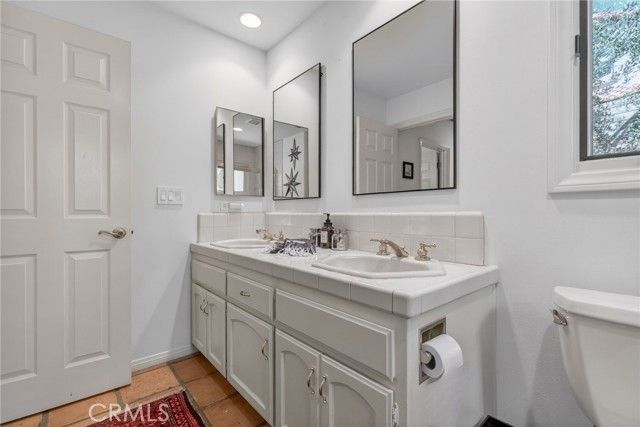 1353 Rimroad, Riverside, CA 92506