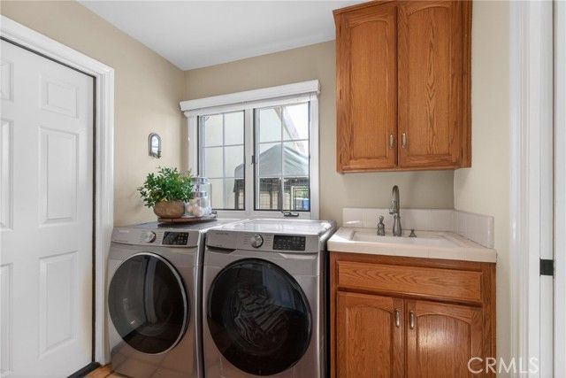 1353 Rimroad, Riverside, CA 92506