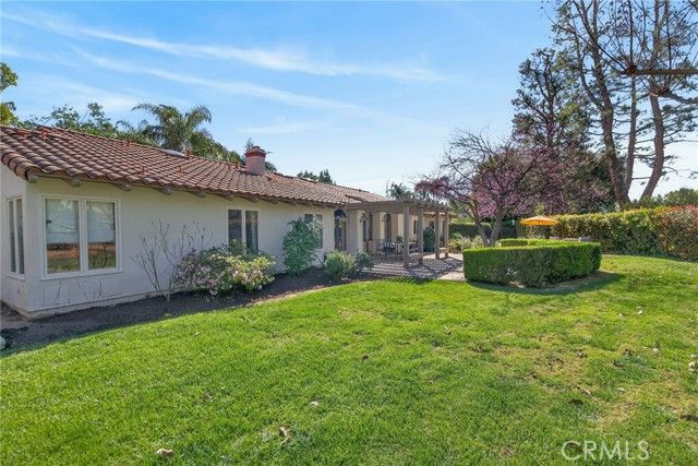 1353 Rimroad, Riverside, CA 92506