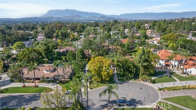 1353 Rimroad, Riverside, CA 92506