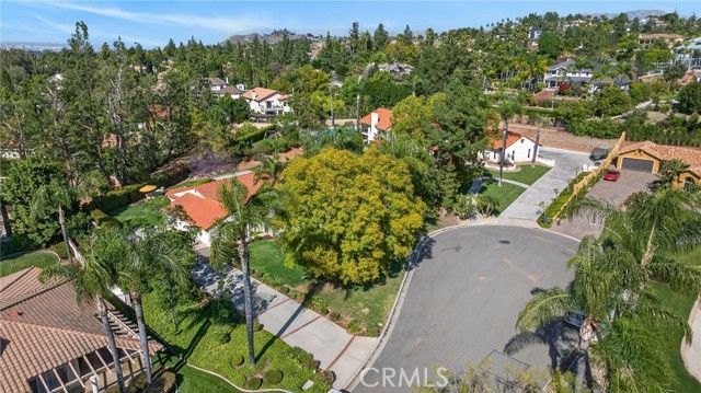 1353 Rimroad, Riverside, CA 92506