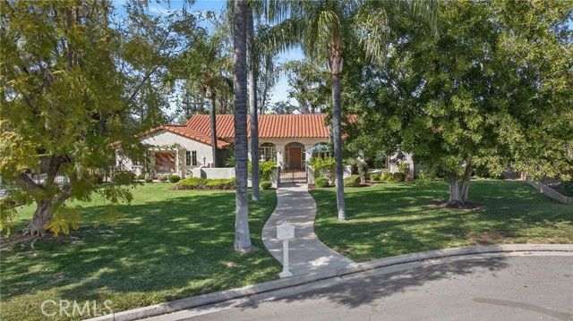 1353 Rimroad, Riverside, CA 92506