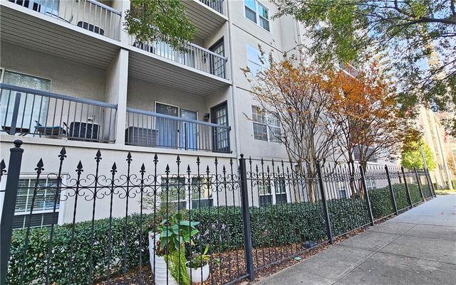 1074 Peachtree Walk NE B 216, Atlanta, GA 30309