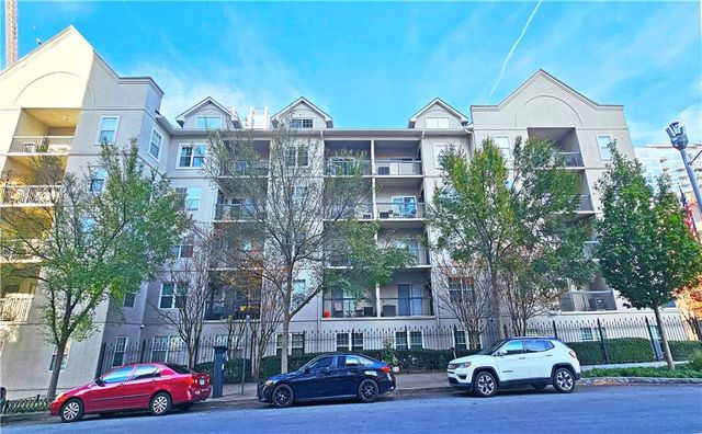 1074 Peachtree Walk NE B 216, Atlanta, GA 30309