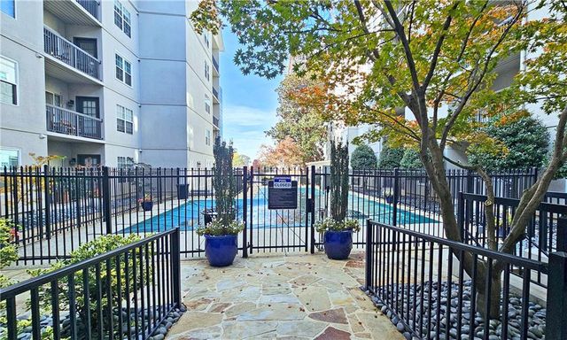 1074 Peachtree Walk NE B 216, Atlanta, GA 30309