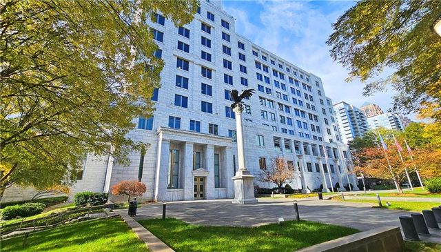 1074 Peachtree Walk NE B 216, Atlanta, GA 30309
