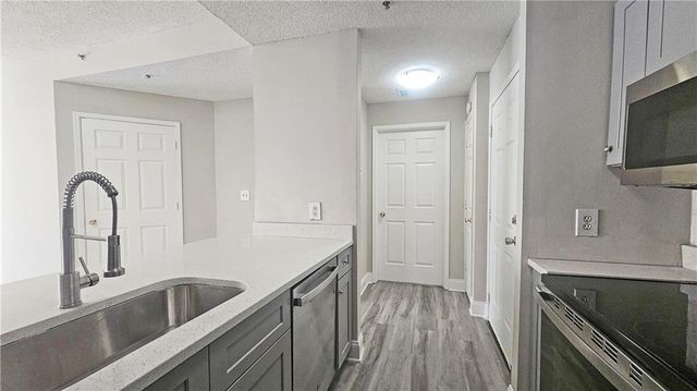 1074 Peachtree Walk NE B 216, Atlanta, GA 30309