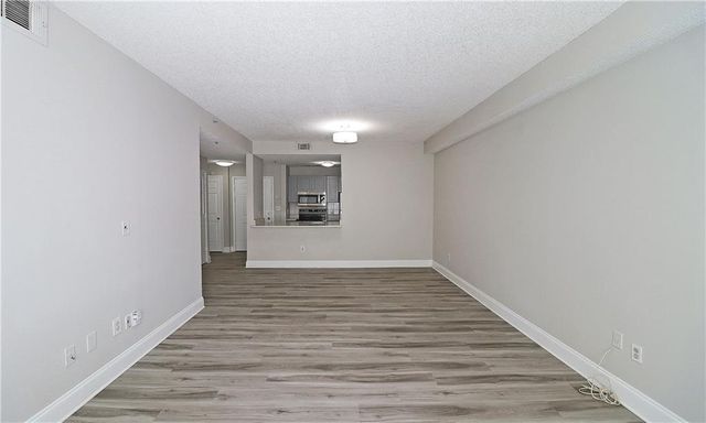 1074 Peachtree Walk NE B 216, Atlanta, GA 30309