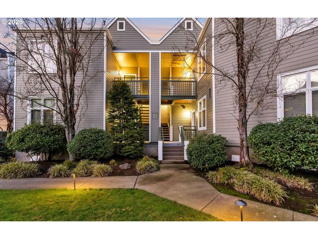 225 S MONTGOMERY St ES-10, Portland, OR 97201