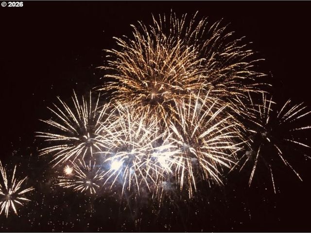 225 S MONTGOMERY St ES-10, Portland, OR 97201