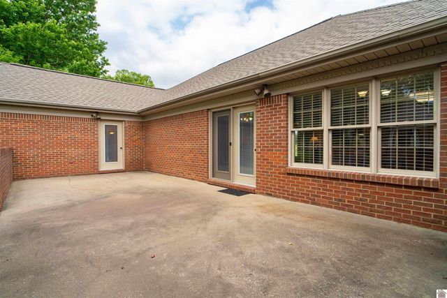 91 Robertson Rd. South, Murray, KY 42071