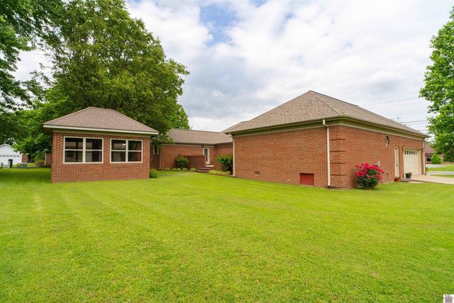 91 Robertson Rd. South, Murray, KY 42071