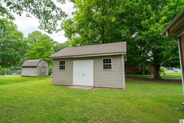 91 Robertson Rd. South, Murray, KY 42071