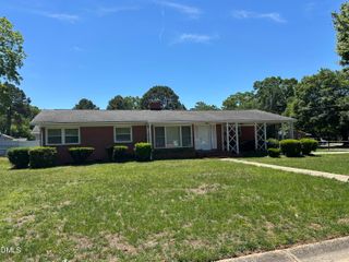 915 Brooks Avenue, Garner, NC 27529