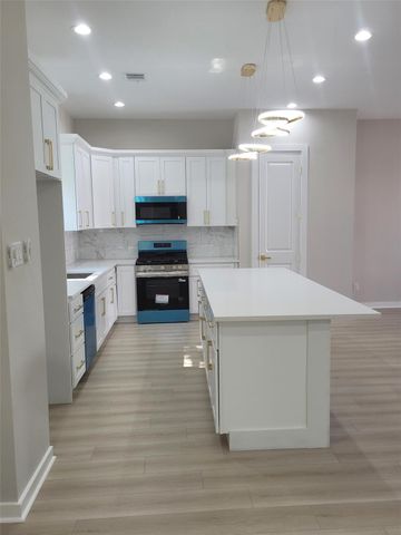 2805 Tierwester Street, Houston, TX 77004