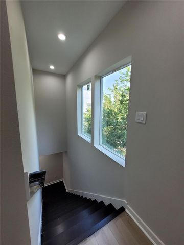 2805 Tierwester Street, Houston, TX 77004