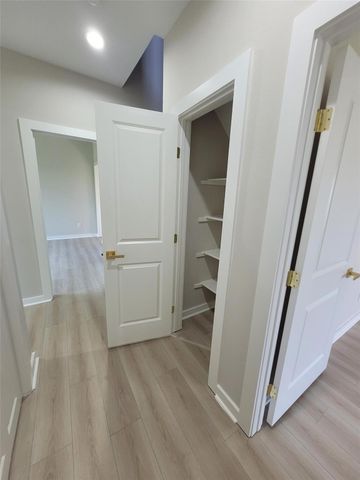 2805 Tierwester Street, Houston, TX 77004