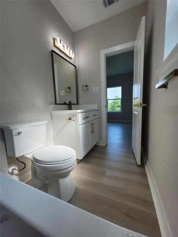 2805 Tierwester Street, Houston, TX 77004