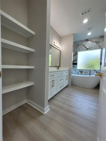 2805 Tierwester Street, Houston, TX 77004