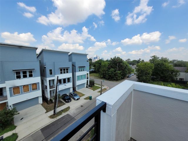 2805 Tierwester Street, Houston, TX 77004