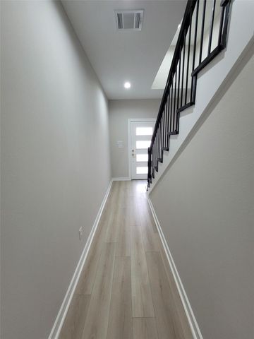 2805 Tierwester Street, Houston, TX 77004