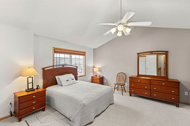 10415 Hickory Drive 9, Urbandale, IA 50322