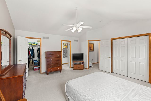 10415 Hickory Drive 9, Urbandale, IA 50322