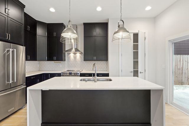 704 26th Ave, N, Nashville, TN 37208