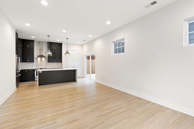 704 26th Ave, N, Nashville, TN 37208