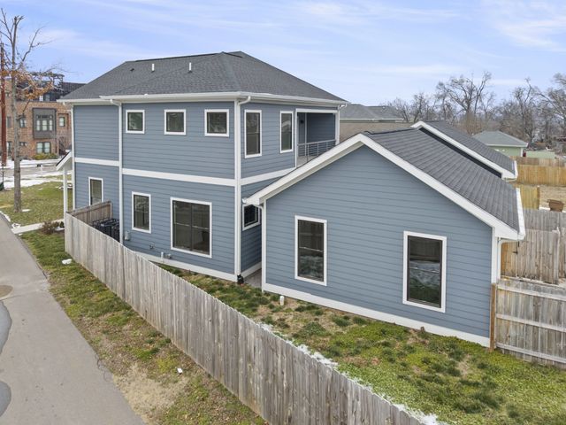 704 26th Ave, N, Nashville, TN 37208