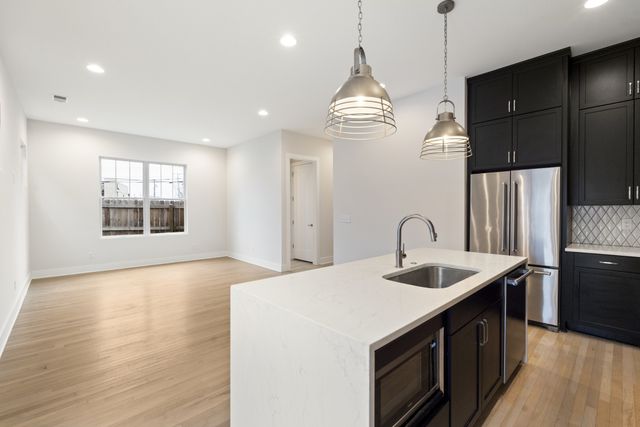 704 26th Ave, N, Nashville, TN 37208