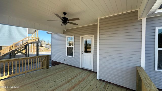 113 Camelot Drive, Holly Ridge, NC 28445