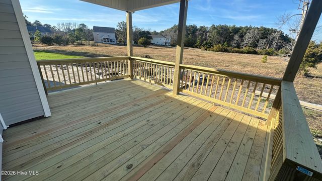 113 Camelot Drive, Holly Ridge, NC 28445