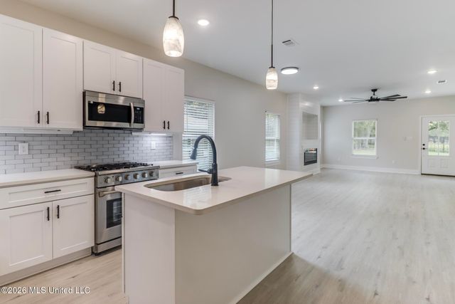 154 Balmoral Avenue, Biloxi, MS 39531