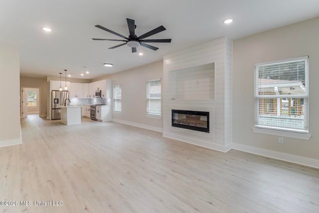 154 Balmoral Avenue, Biloxi, MS 39531