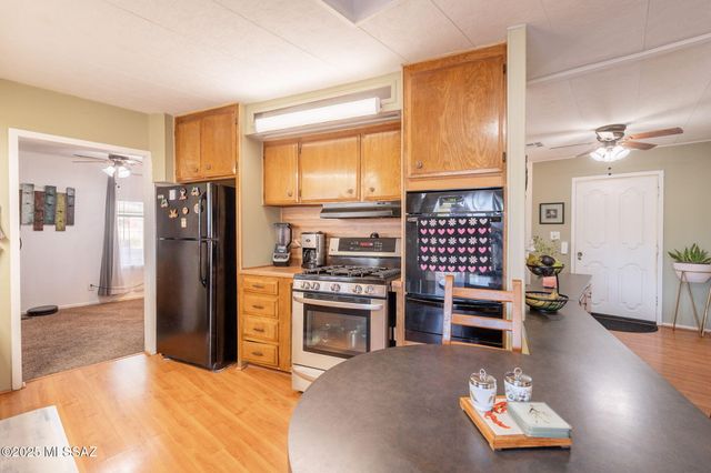 16682 N Avenida Del Lasso Avenue, Tucson, AZ 85739