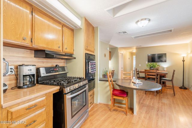 16682 N Avenida Del Lasso Avenue, Tucson, AZ 85739