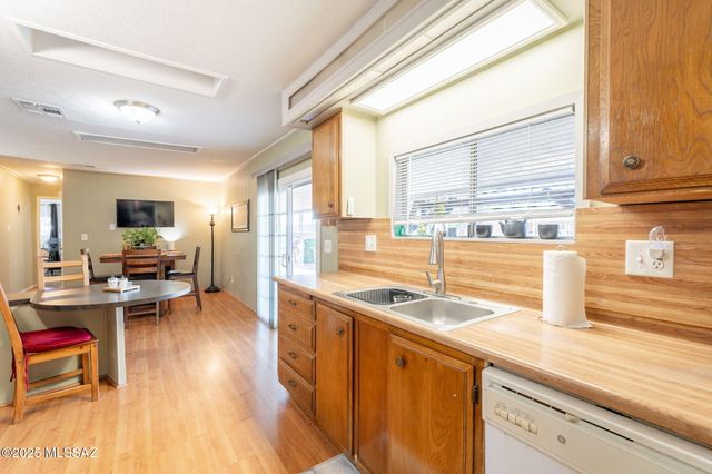 16682 N Avenida Del Lasso Avenue, Tucson, AZ 85739