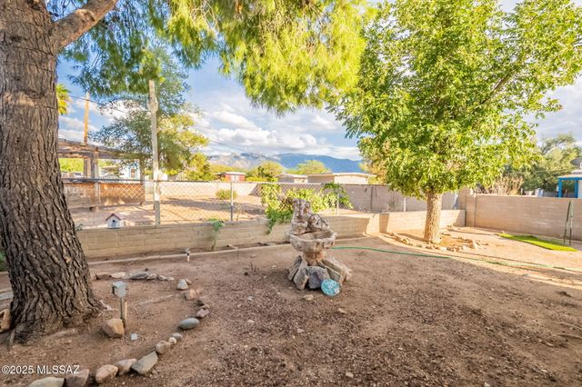 16682 N Avenida Del Lasso Avenue, Tucson, AZ 85739