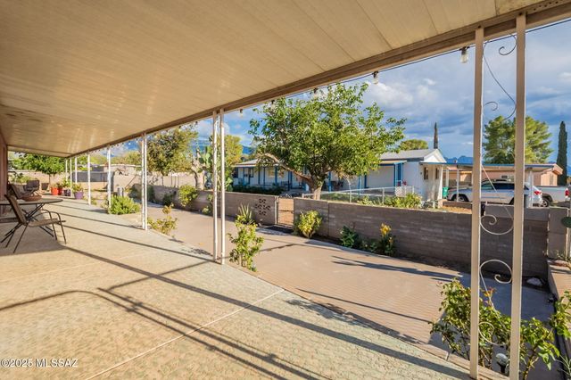 16682 N Avenida Del Lasso Avenue, Tucson, AZ 85739