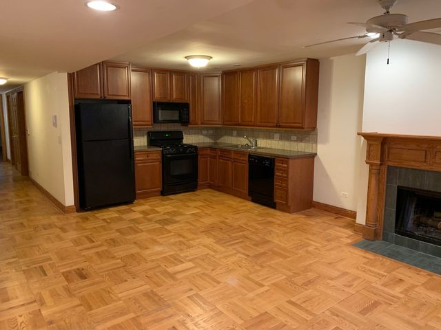 3734 N Sheffield Avenue GS, Chicago, IL 60613